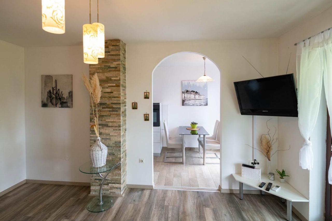 לובראן Apartman Doris מראה חיצוני תמונה
